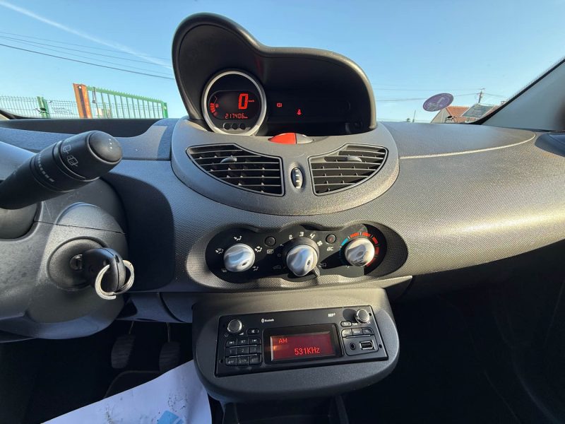 RENAULT TWINGO 2 PHASE 2 ETHANOL 1.2I - 16V 75CV 2014