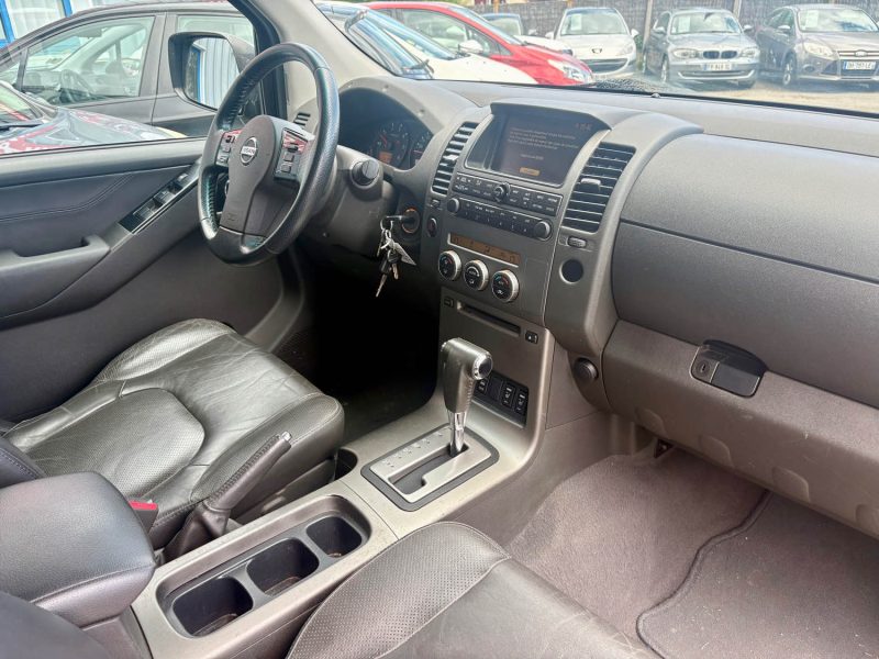 NISSAN NAVARA