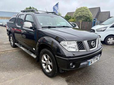 NISSAN NAVARA