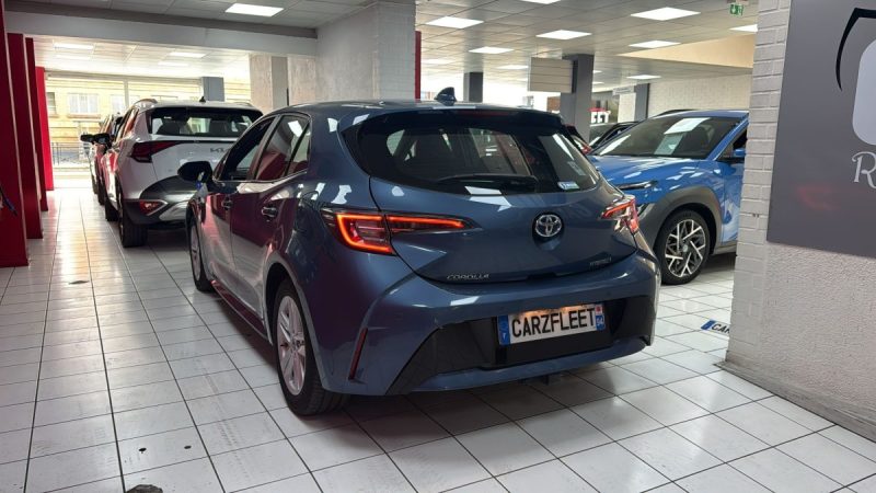 TOYOTA COROLLA BERLINE 122cv DYNAMIC BUSINESS/1 ERE MAIN/TVA RECUPERABLE