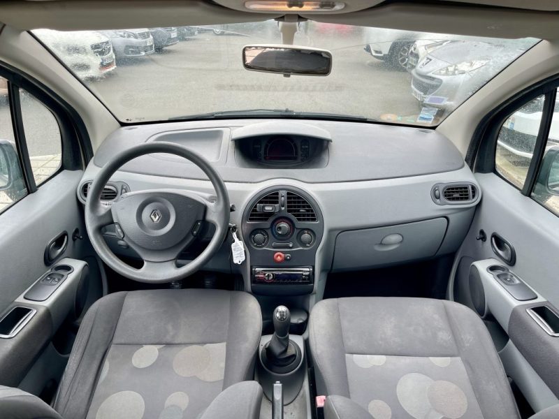 RENAULT MODUS GRAND 1.5 DCI 70 AUTHENTIQUE 2010