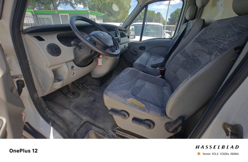 RENAULT MASTER 2.5DCI 120CV PLANCHE CABINE PROBLEME BOITE DE VITESSE ROULANT  GENERIQUE L3H1 3.5T 2.5DCI 120 2006
