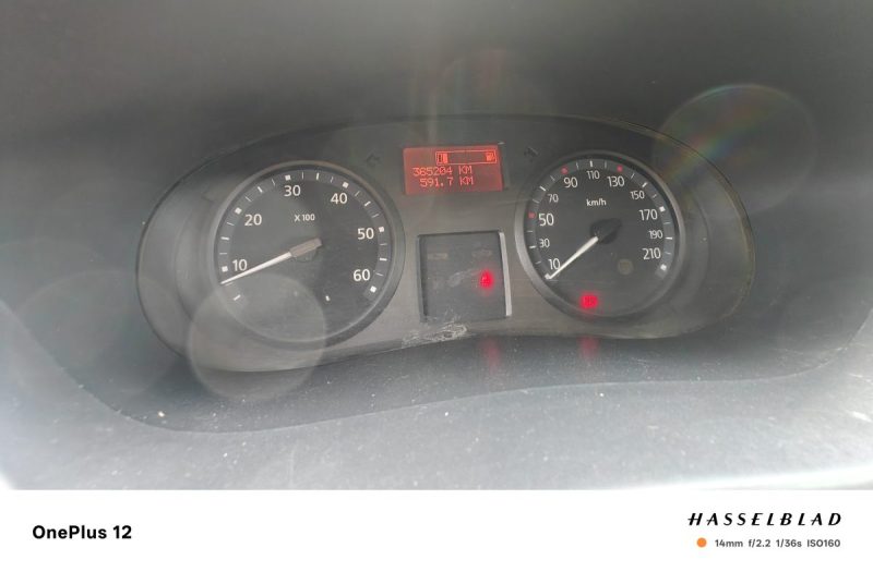 RENAULT TRAFIC GRAND CONFORT L2H1 2.0DCI 115 2011