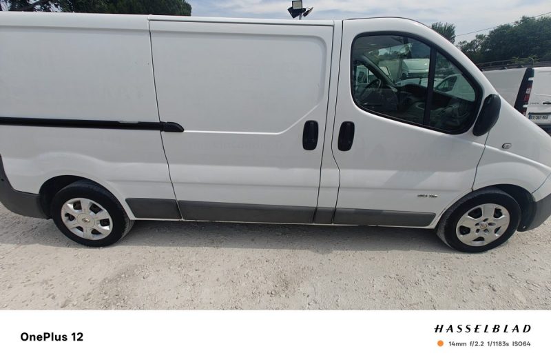 RENAULT TRAFIC GRAND CONFORT L2H1 2.0DCI 115 2011
