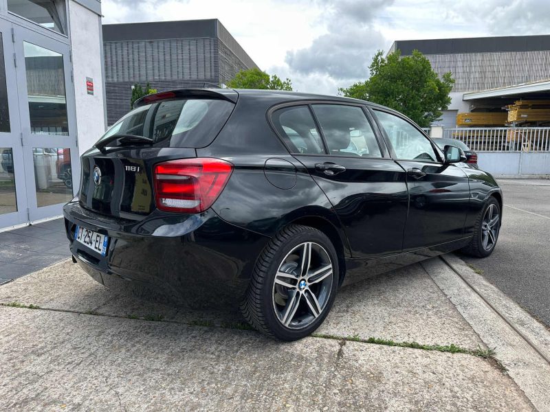 B.M.W. SERIE 1 118IA 170CH F20 SPORT BVA 5P 2013