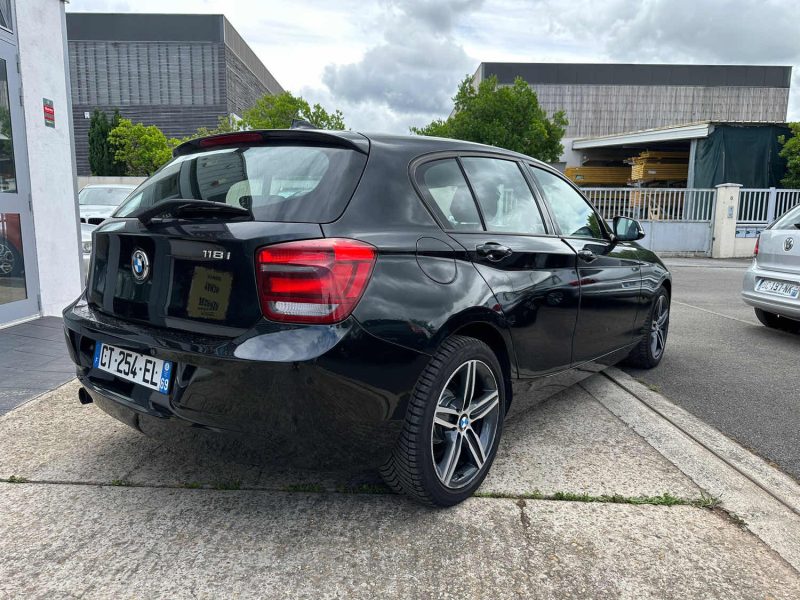 B.M.W. SERIE 1 118IA 170CH F20 SPORT BVA 5P 2013