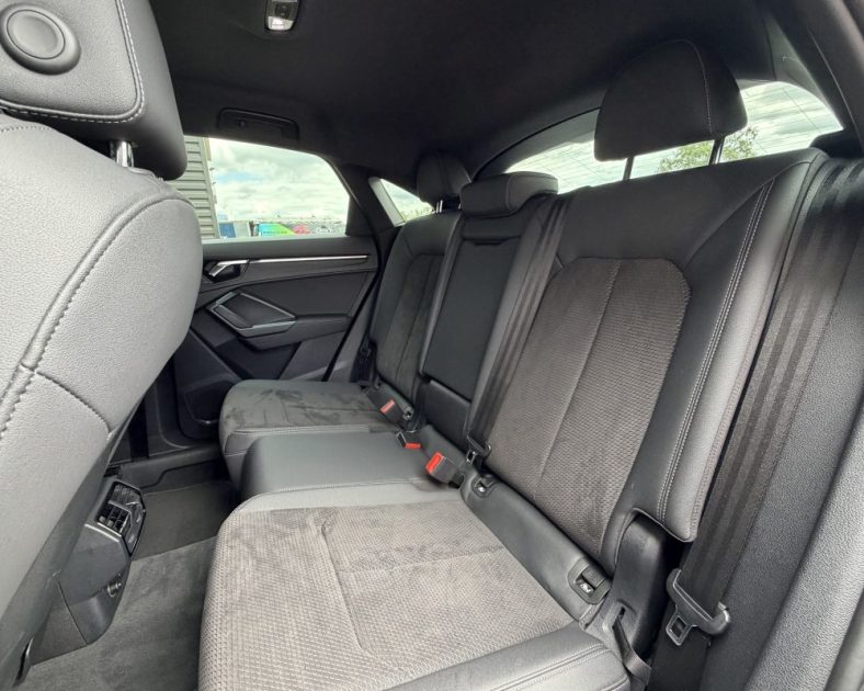 AUDI Q3 SPORTBACK 35 TDI 2.0 - 150ch - Jantes AUDI SPORT - SUIVI COMPLET AUDI 