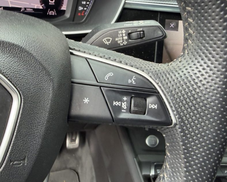 AUDI Q3 SPORTBACK 35 TDI 2.0 - 150ch - Jantes AUDI SPORT - SUIVI COMPLET AUDI 