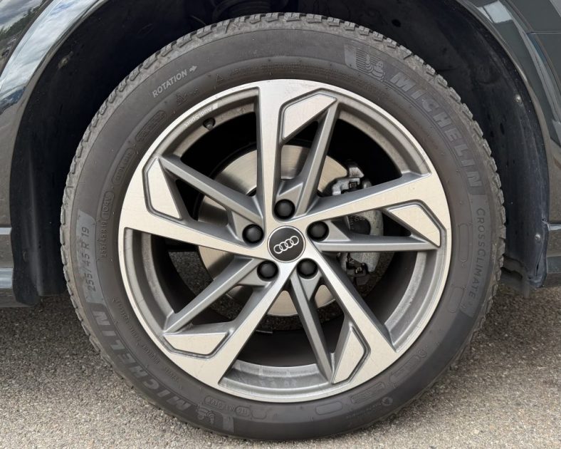AUDI Q3 SPORTBACK 35 TDI 2.0 - 150ch - Jantes AUDI SPORT - SUIVI COMPLET AUDI 