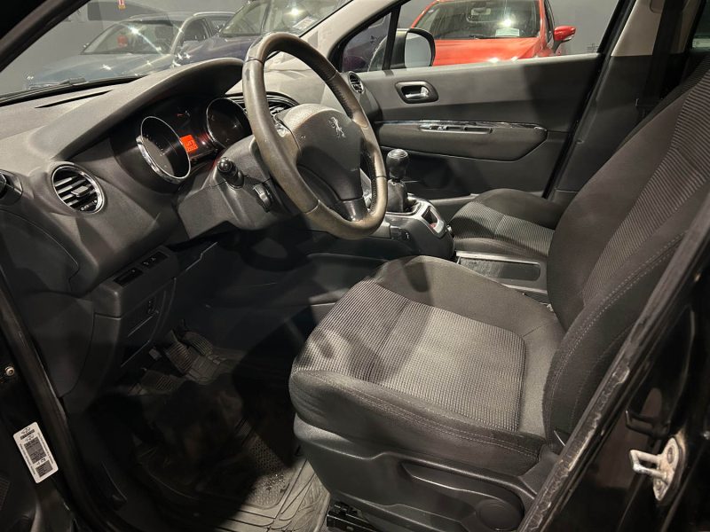 PEUGEOT 5008 1.6HDI 110CH 