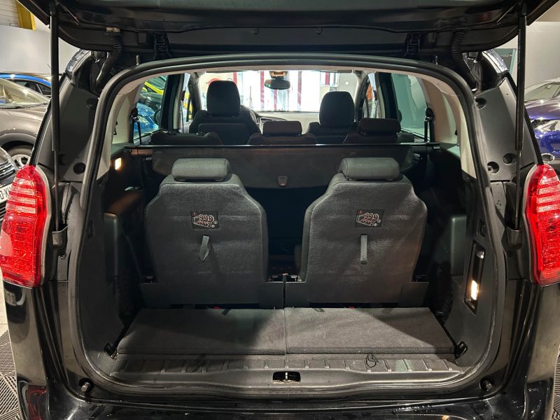 PEUGEOT 5008 1.6HDI 110CH 