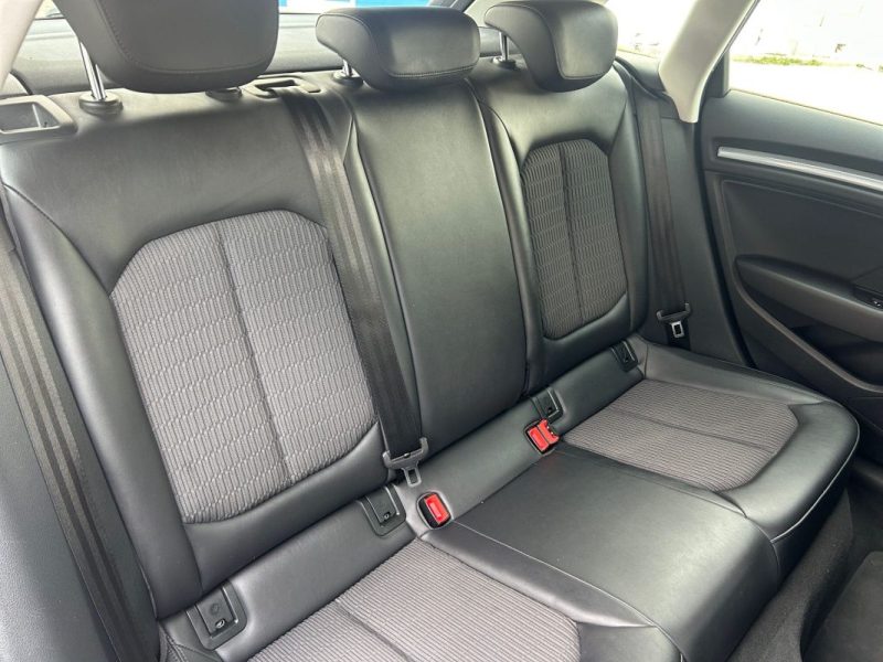 AUDI A3 SPORTBACK 2.0 TDI 150CH AMBITION LUXE S TRONIC 6 2015