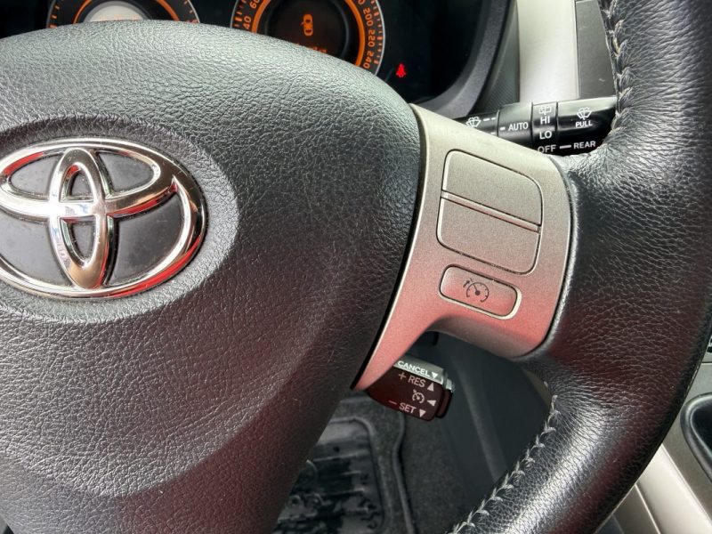 TOYOTA Auris 2.0L 126ch D-4D Terra 5p Garantie 6 Mois