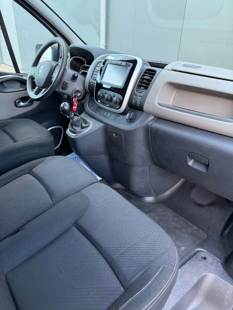 RENAULT TRAFIC 3 - 1.6 DCI - L1H1 - 125 CH - GRAND CONFORT  - GARANTIE 3 MOIS - TVA RECUPERABLE