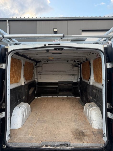 RENAULT TRAFIC 3 - 1.6 DCI - L1H1 - 125 CH - GRAND CONFORT  - GARANTIE 3 MOIS - TVA RECUPERABLE