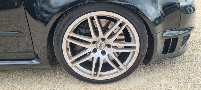 AUDI Quattro Rs4 - B7 Avant 4.2I V8 420ch essence