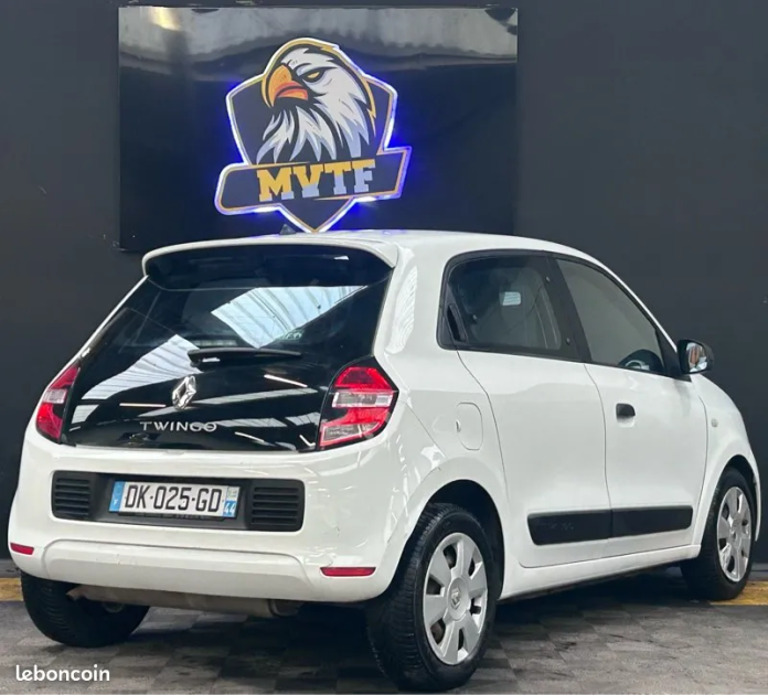 RENAULT TWINGO III 1.0 75CH 2014