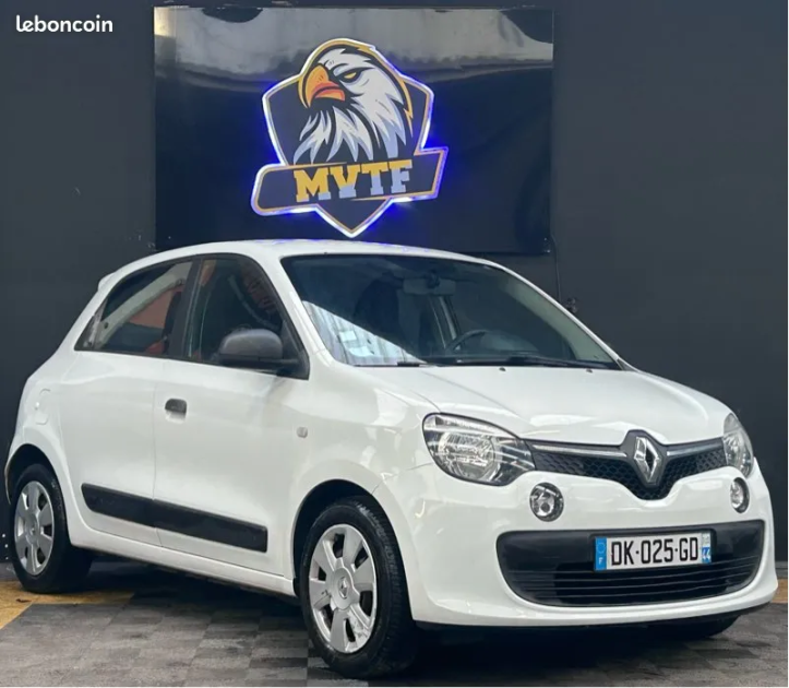 RENAULT TWINGO III 1.0 75CH 2014