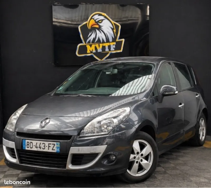 RENAULT SCENIC 1.5 DCI 110CH DYNAMIQUE 