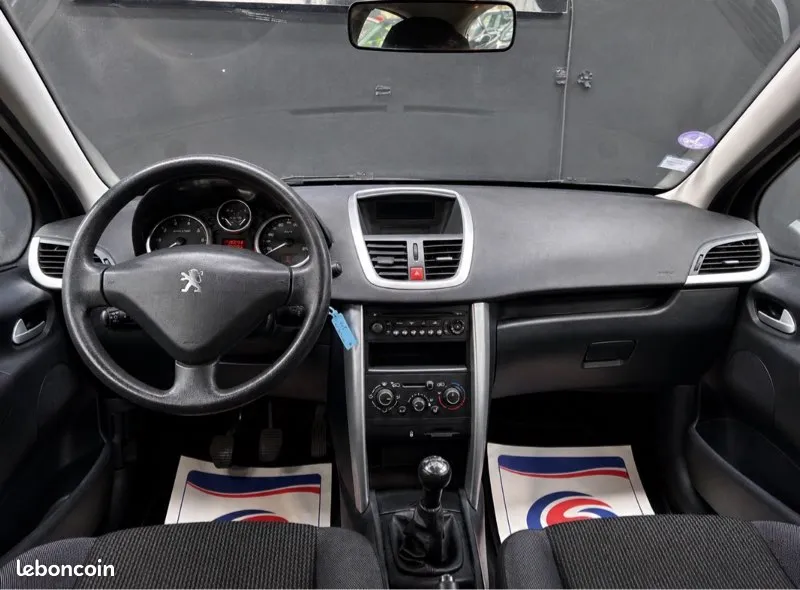 PEUGEOT 207 1.6 HDI 90 TRENDY 2010