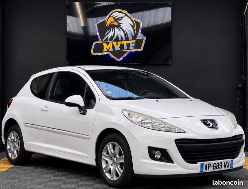 PEUGEOT 207 1.6 HDI 90 TRENDY 2010