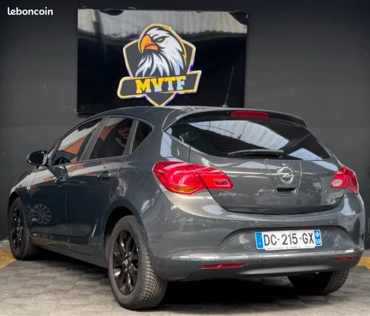 OPEL ASTRA 1.4 110 COSMO 