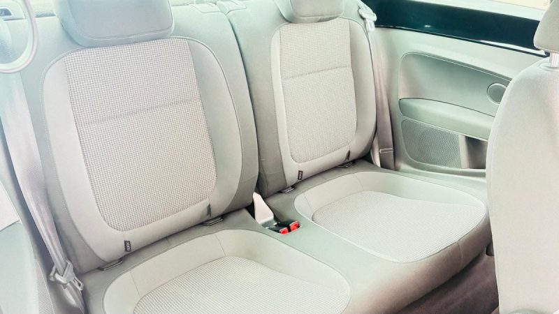 Volkswagen Beetle Coccinelle 1.6 TDi 105ch Edition Night Blue