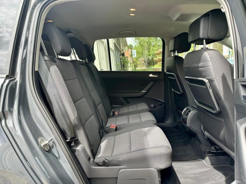 VOLKSWAGEN TOURAN 2.0 TDI 150 LIFE DSG 7 Places