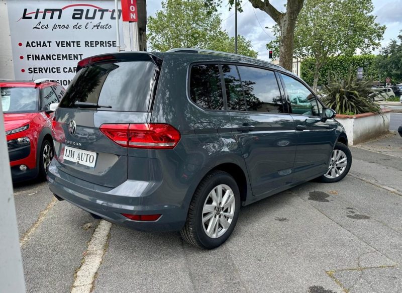 VOLKSWAGEN TOURAN 2.0 TDI 150 LIFE DSG 7 Places