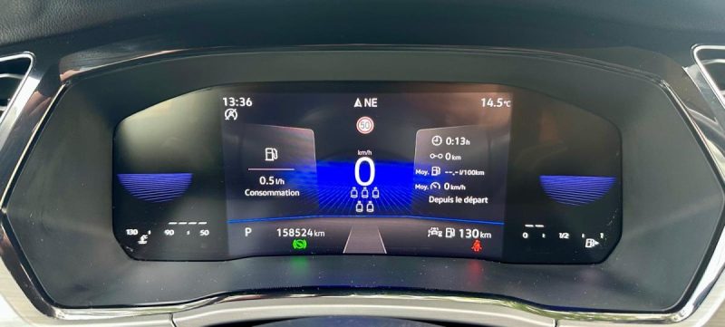 VOLKSWAGEN TOURAN 2.0 TDI 150 LIFE DSG 7 Places