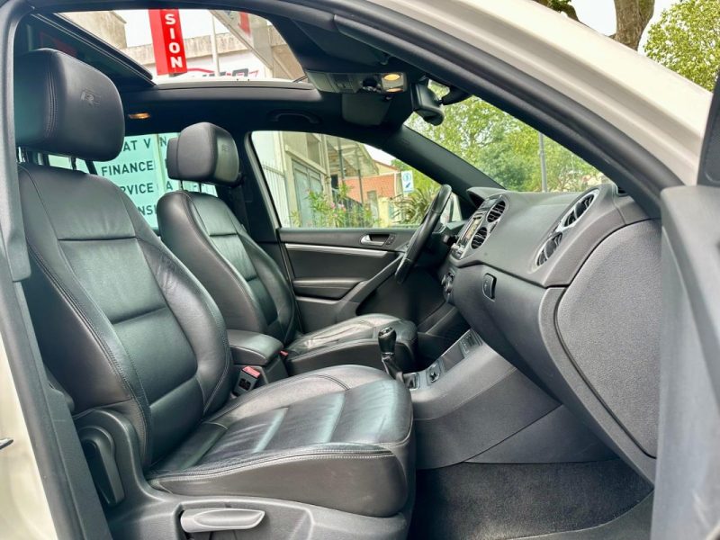 VOLKSWAGEN TIGUAN 2.0 TDI 140 R-LINE 4Motion