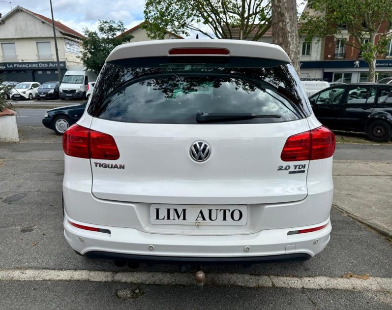 VOLKSWAGEN TIGUAN 2.0 TDI 140 R-LINE 4Motion