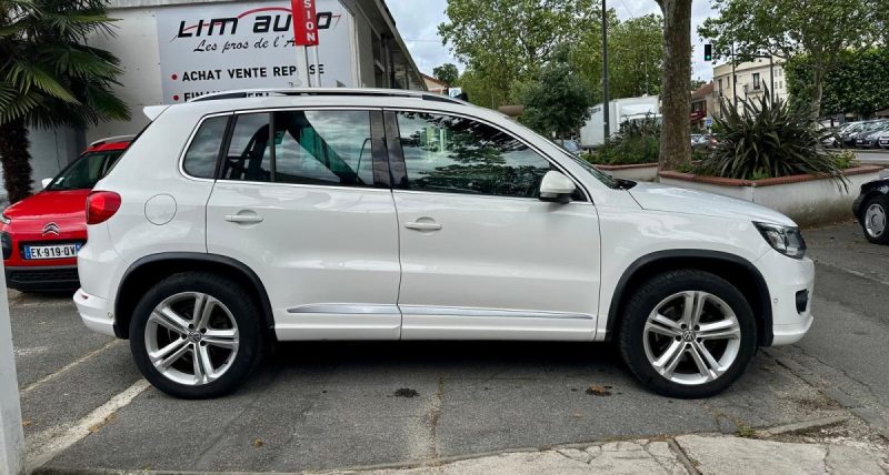 VOLKSWAGEN TIGUAN 2.0 TDI 140 R-LINE 4Motion