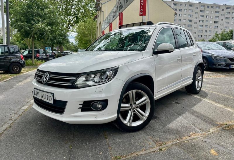 VOLKSWAGEN TIGUAN 2.0 TDI 140 R-LINE 4Motion