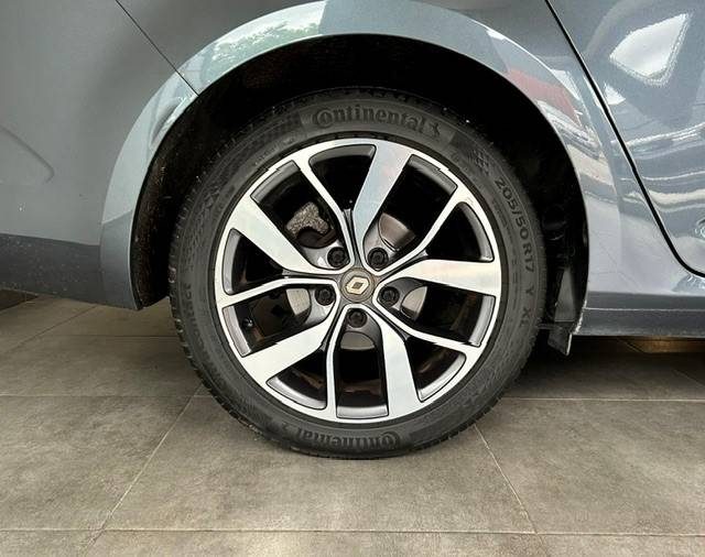 RENAULT MEGANE IV ESTATE TCE 130 ENERGY INTENS 2017