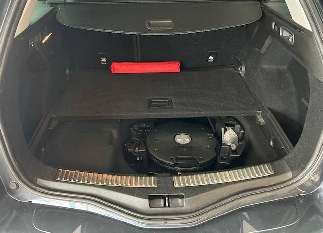 RENAULT MEGANE IV ESTATE TCE 130 ENERGY INTENS 2017