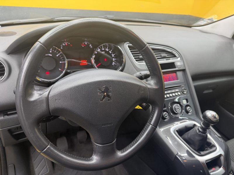 PEUGEOT 5008 1.6 THP 156 CH
