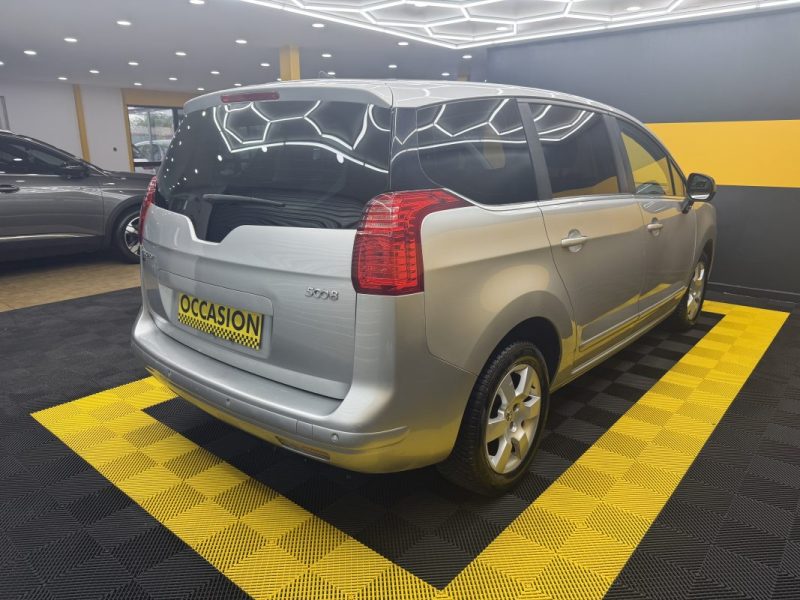 PEUGEOT 5008 1.6 THP 156 CH