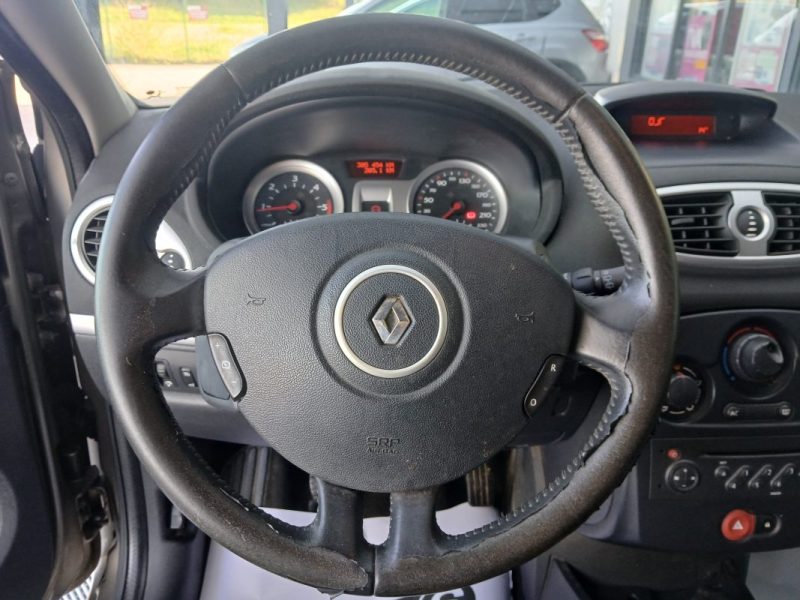 RENAULT CLIO III 1.5 DCI 85 EXCEPTION 2008  *** Vendu dans l' état à pro ou export ***