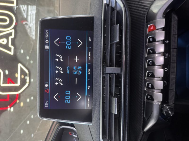 PEUGEOT 3008 II ALLURE 2017