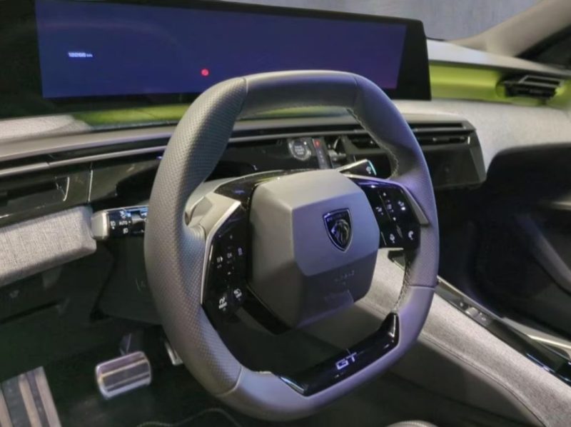 PEUGEOT 3008 GT 2025