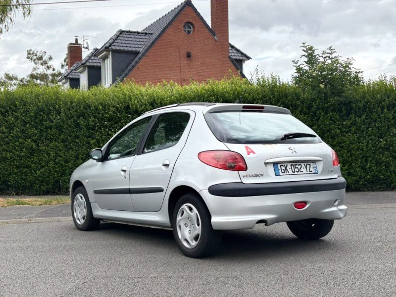 ✅ Très Belle PEUGEOT 206 XR PRESENCE 1.4E Boite Automatique // Toit Panoramique // Clim