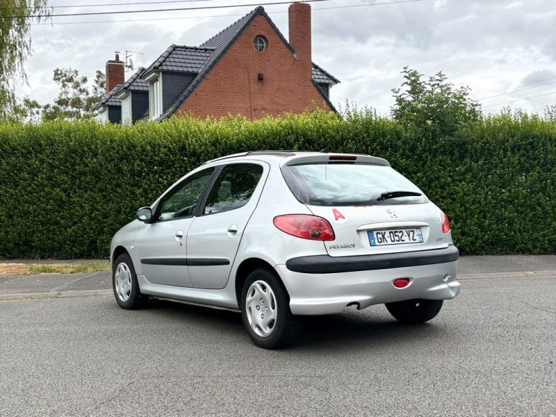 ✅ Très Belle PEUGEOT 206 XR PRESENCE 1.4E Boite Automatique // Toit Panoramique // Clim