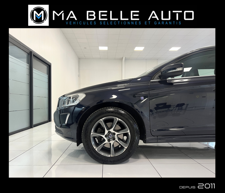 VOLVO XC60 D3 150 OCEAN RACE GEARTRONIC 8 / carnet complet / GPS CUIR ATTELAGE / 255 euros mensuel