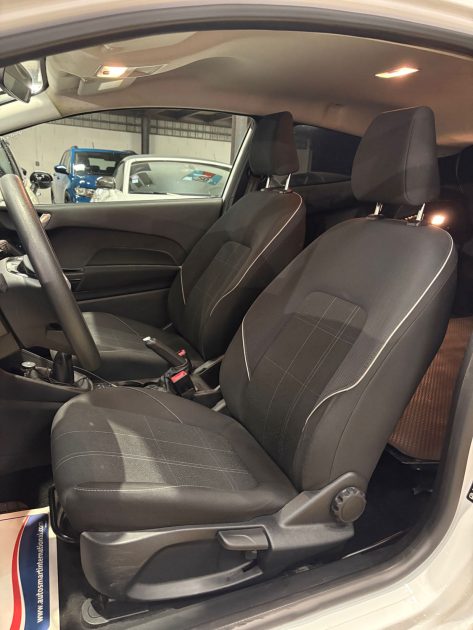 MAGNIFIQUE FORD FIESTA AFFAIRES TREND 1.1 85CH (2 PLACES , CLIMATISATION, BLUETOOTH) ⭐️⭐️⭐️⭐️⭐️