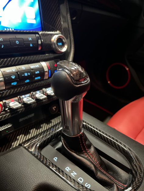 FORD MUSTANG KIT SHELBY GT 500 V8 5.0 421CH (APPLE CARPLAY, CAMÉRA DE RECUL, RADAR DE RECUL)