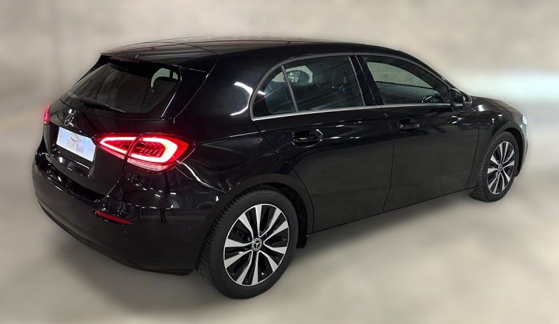 MERCEDES CLASSE A IV BUSINESS LINE 8G-DCT 180 