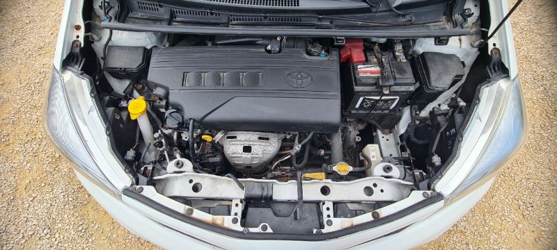 TOYOTA Yaris - 1.33 VVT-i 100ch essence boite automatique