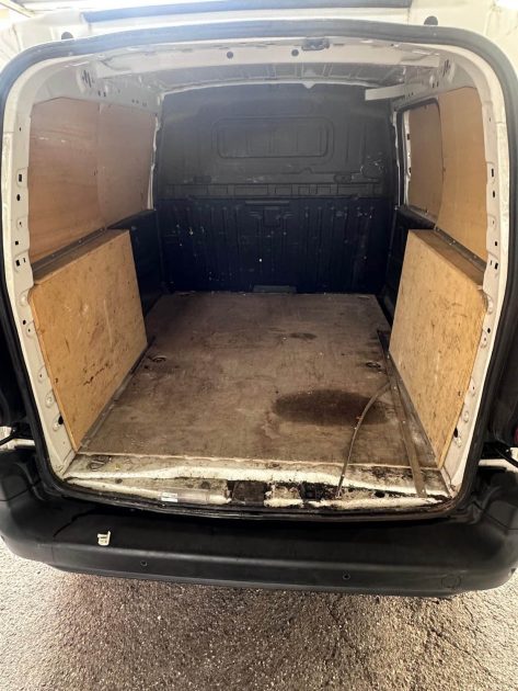 CITROËN BERLINGO (K9) 1.5 BLUEHDI 100 PRIX TTC : 6990 € PRIX HT : 5825 €