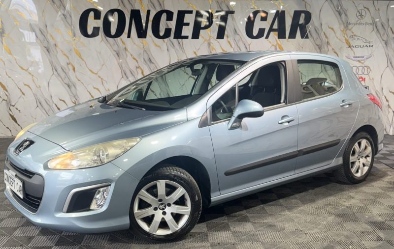 PEUGEOT 308 1.4 VTI ACCESS 2011 - 66 100Kms - Distrib ok - Premier Main  - Suivit PEUGEOT